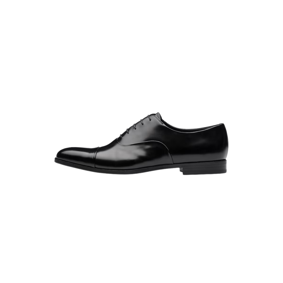 Sapatos Oxford de couro escovado com cadarços